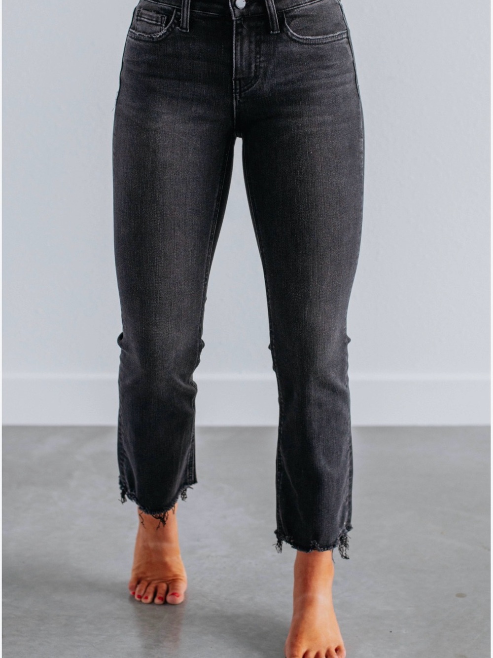 NWOT - Flying Monkey Black Cropped Frayed Hem Ankle Jeans